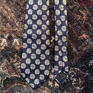 Vintage Gucci Navy and shell Patterned Men's Tie